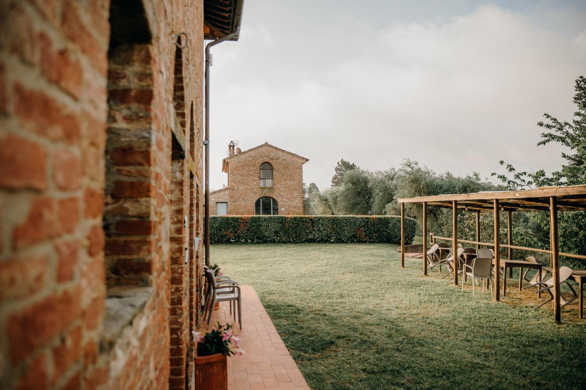 Fattoria Di Colleoli Guest House Exterior photo