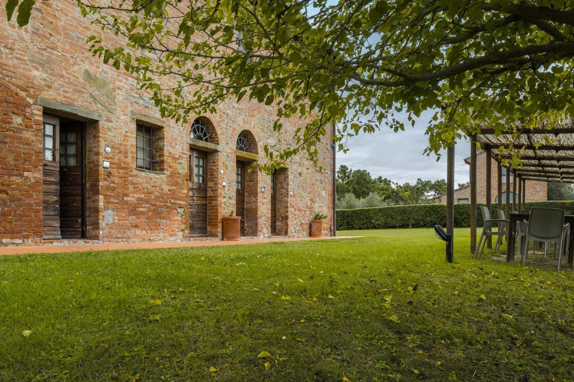 Fattoria Di Colleoli Guest House Exterior photo