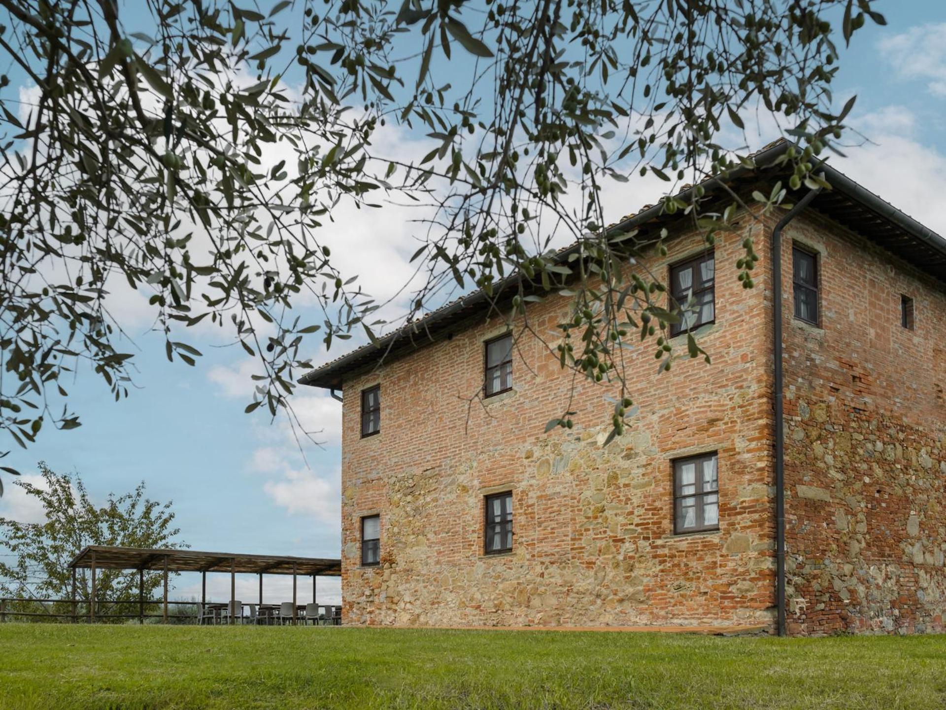 Fattoria Di Colleoli Guest House Exterior photo